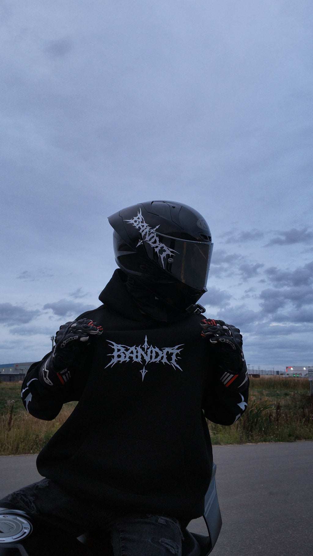 "HEIST" HOODIE